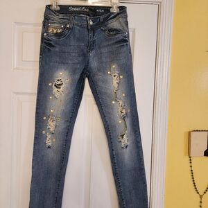 Cute blinged out straight legged jeans